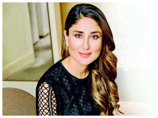 Bollywood diva Kareena Kapoor Khan shares first glimpse of second son