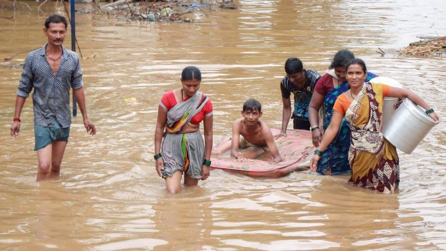 India searches for survivors as flooding toll rises