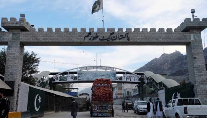 Pakistan reopens Torkham border for trade