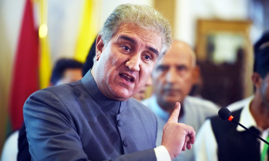 Foreign Minister Qureshi's letters to UN draws attention to "unlawful steps'' taken by India