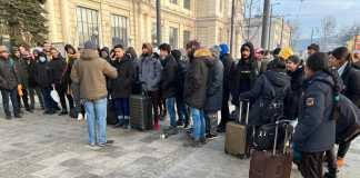 Pak embassy urges citizens to reach Ternopil via trains at the earliest