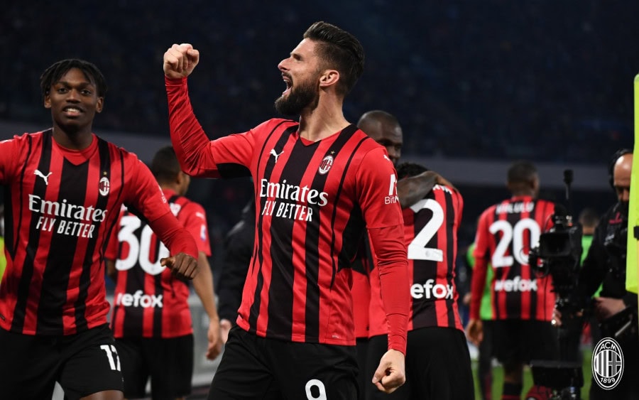 Giroud fires Milan past Napoli