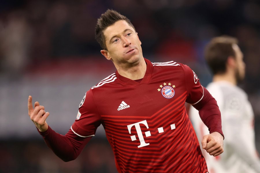 Bayern Munich thrash Red Bull Salzburg