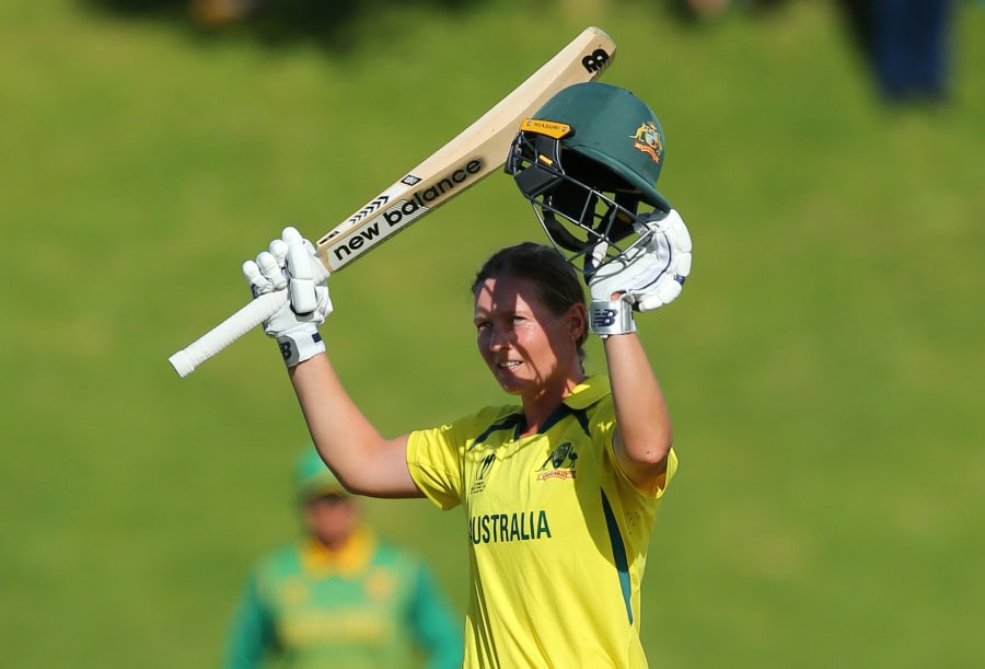 Meg Lanning leads Australia past South Africa