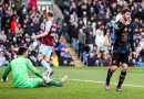 Pulisic leads Chelsea's rout of Burnley