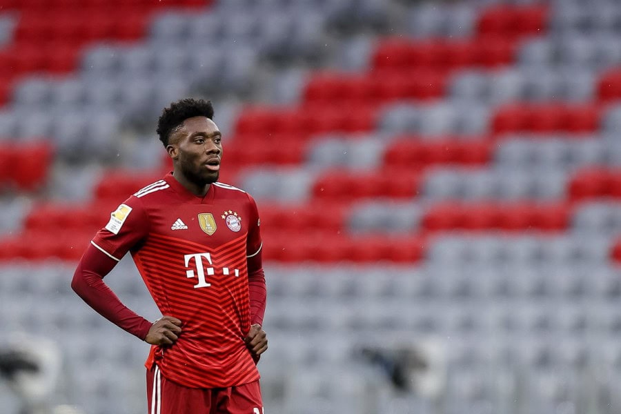 Alphonso Davies fit to return for Bayern Munich