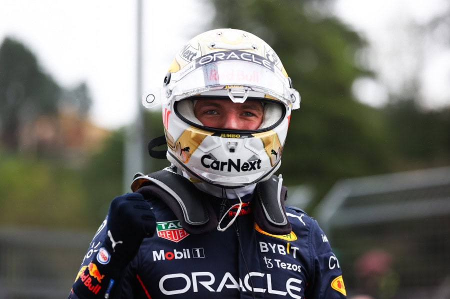 Verstappen beats Leclerc to Imola pole