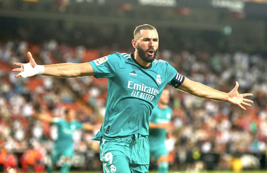 Benzema rescues Madrid again