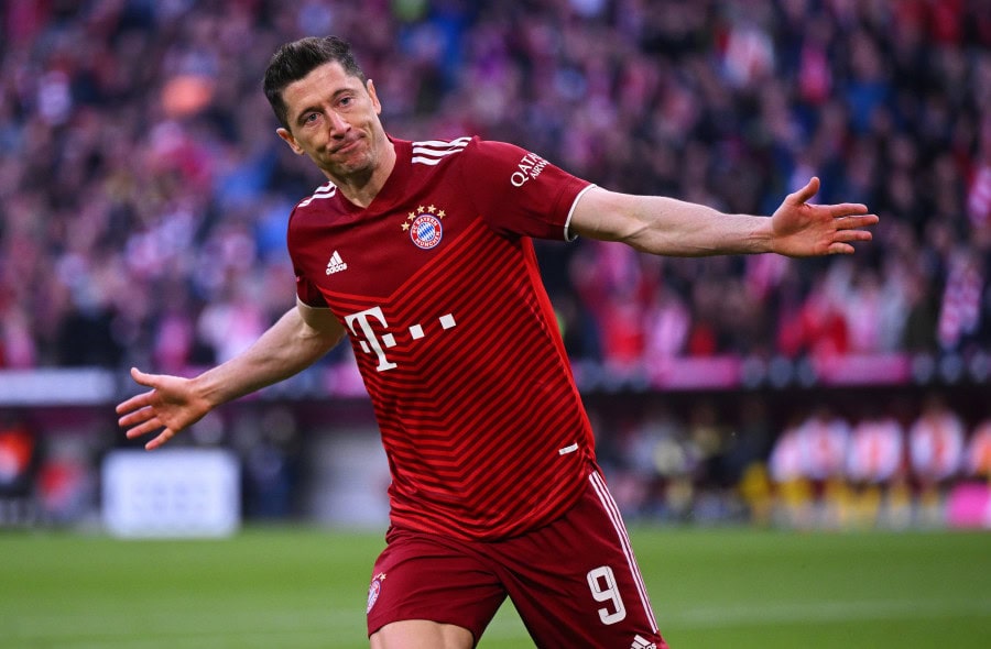 Bayern Munich beat Dortmund for Bundesliga crown