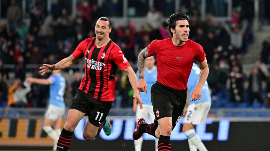 AC Milan beat Lazio to regain Serie A lead