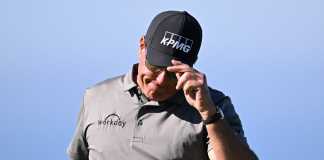 Phil Mickelson registers for breakaway LIV Golf event