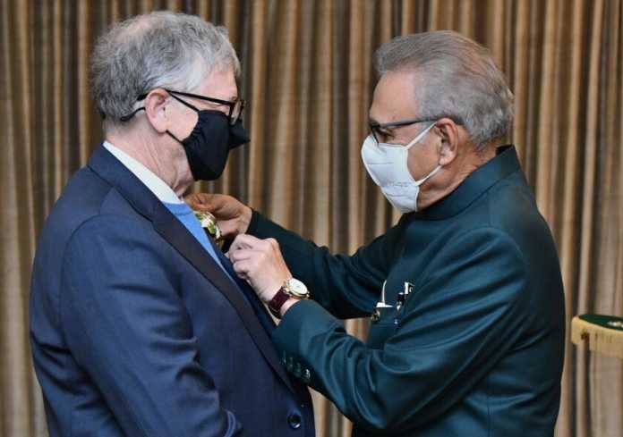 Bill Gates lauds Pakistan's fight against Polio