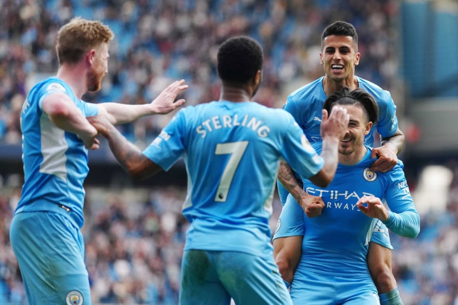 City trounce Newcastle to move closer to EPL title