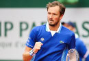 Medvedev reaches last 16 of French Open