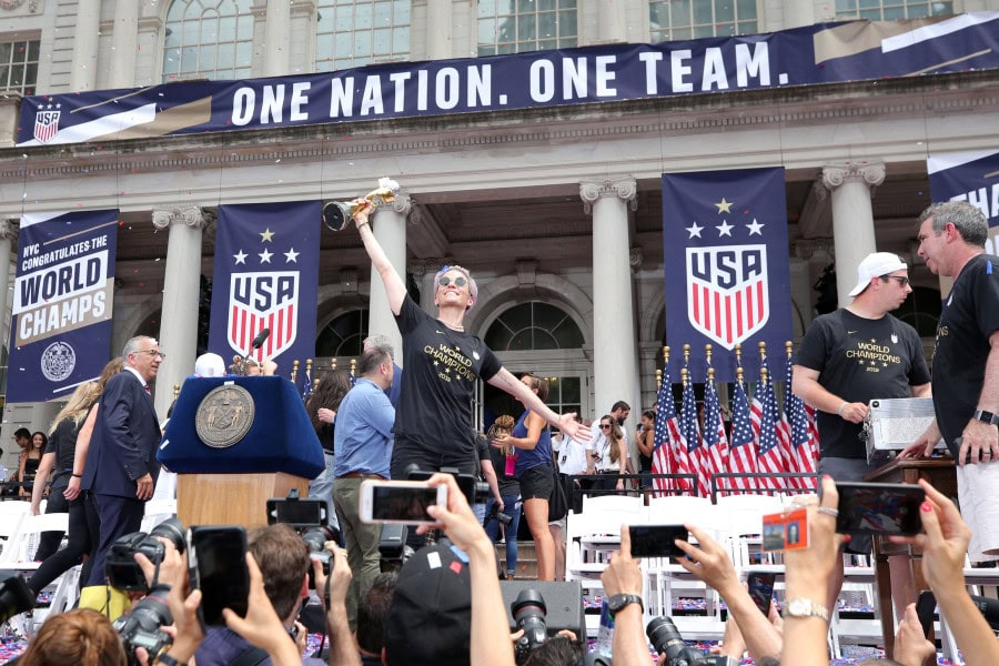 USWNT sign historic equal pay agreement