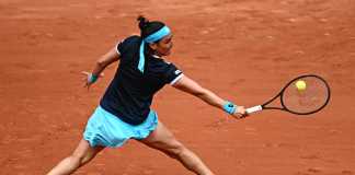 Ons Jabeur upset in French Open first round