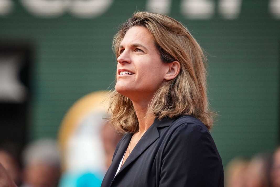 Amelie Mauresmo says her comments were misunderstood