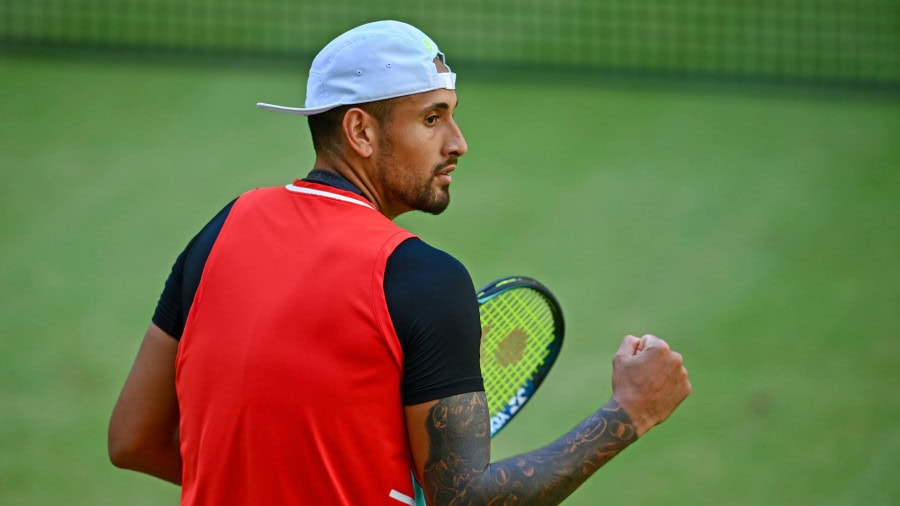 Kyrgios defeated Tsitsipas at Halle Open