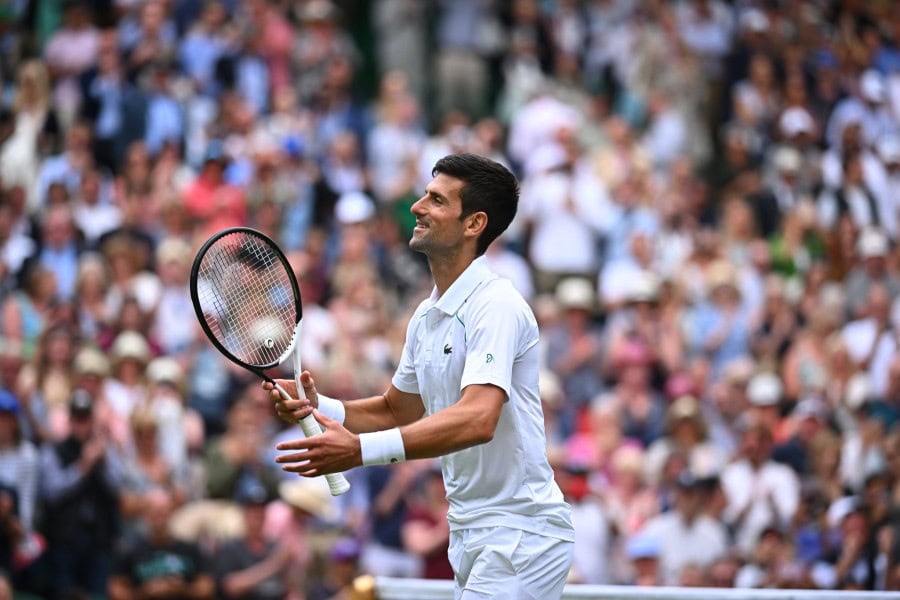 Djokovic wins, Jannik Sinner beats Carlos Alcaraz