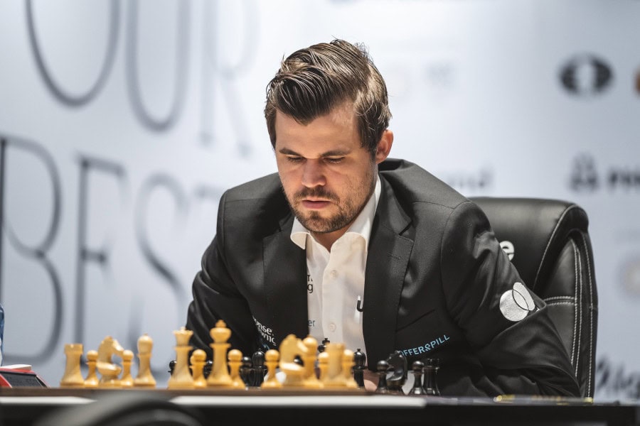 Magnus Carlsen forgoes World title defence