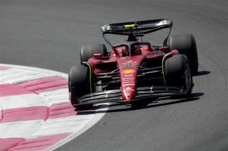 Ferrari set ominous pace in French GP Practice