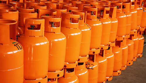LPG price hiked unofficially by Rs10/kg