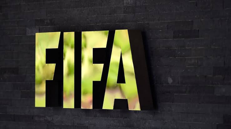 FIFA suspends India's football federation