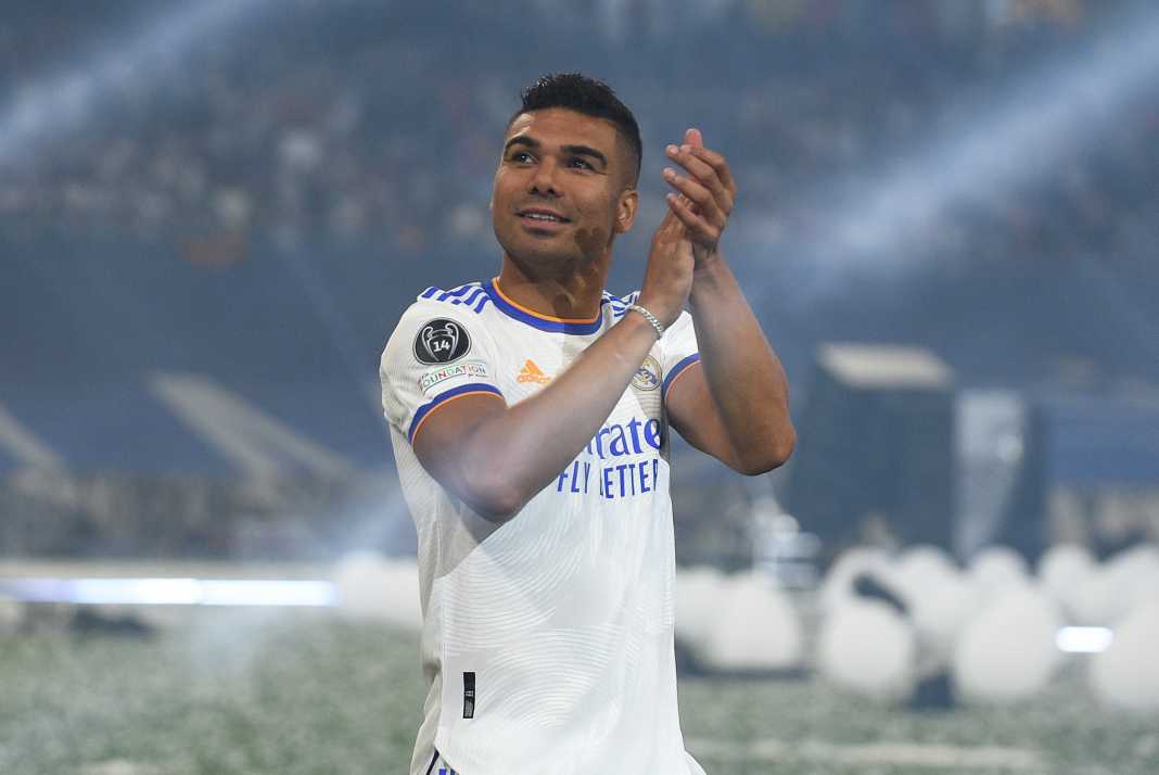 Casemiro close to Manchester United switch with Madrid's blessing