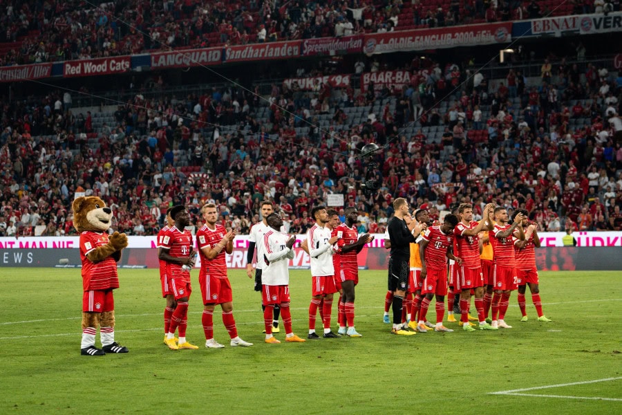 Yann Sommer heroics help Monchengladbach hold Bayern to a draw