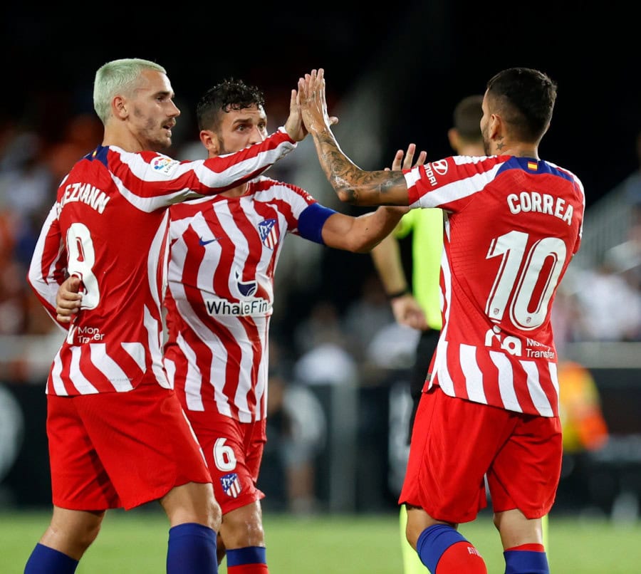 Griezmann leads Atletico Madrid past Valencia