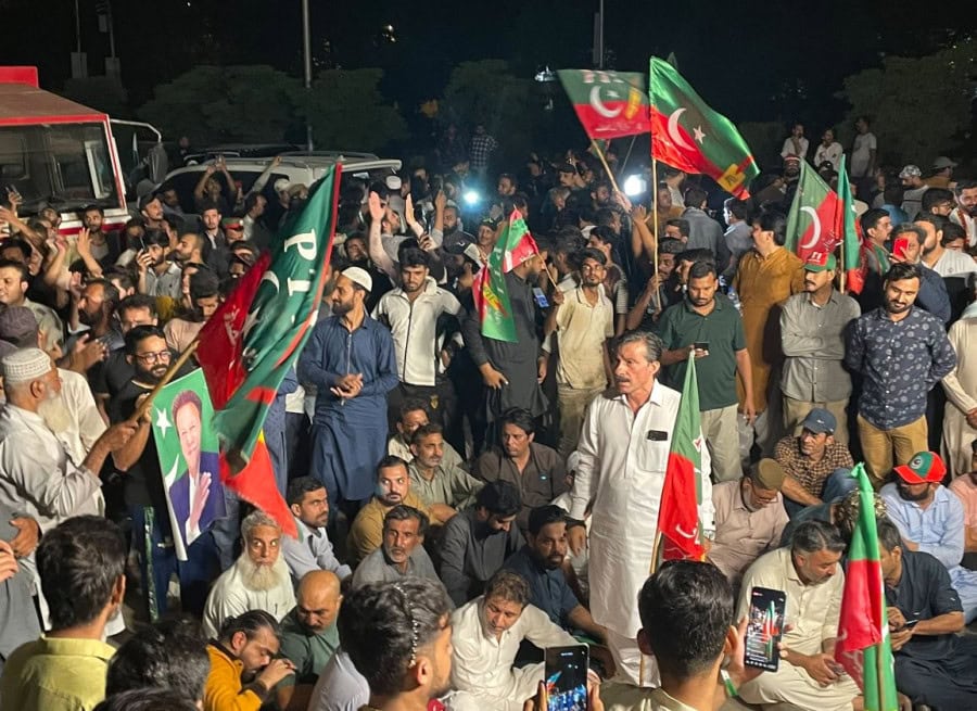 PTI NA 245