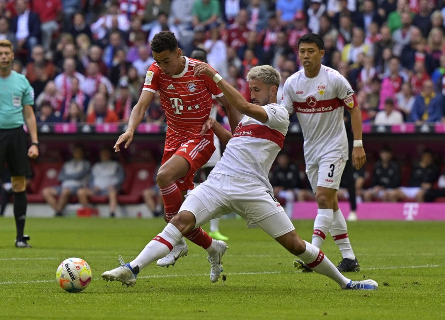 Stuttgart hold Bayern to a draw, Dortmund beaten again in Bundesliga