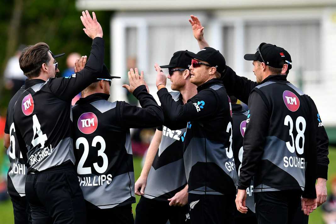 New Zealand gear up for tri-series final with an easy win over Bangladesh