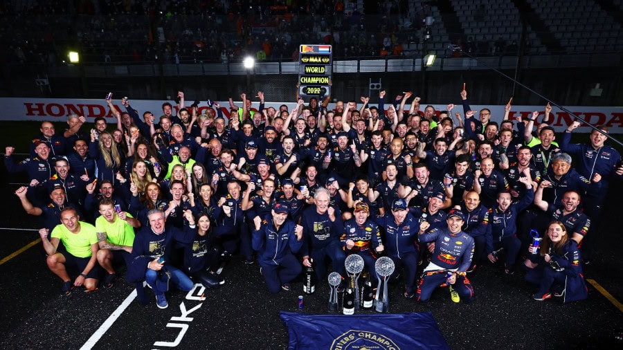 Max Verstappen wins the Japanese GP to seal World Championship