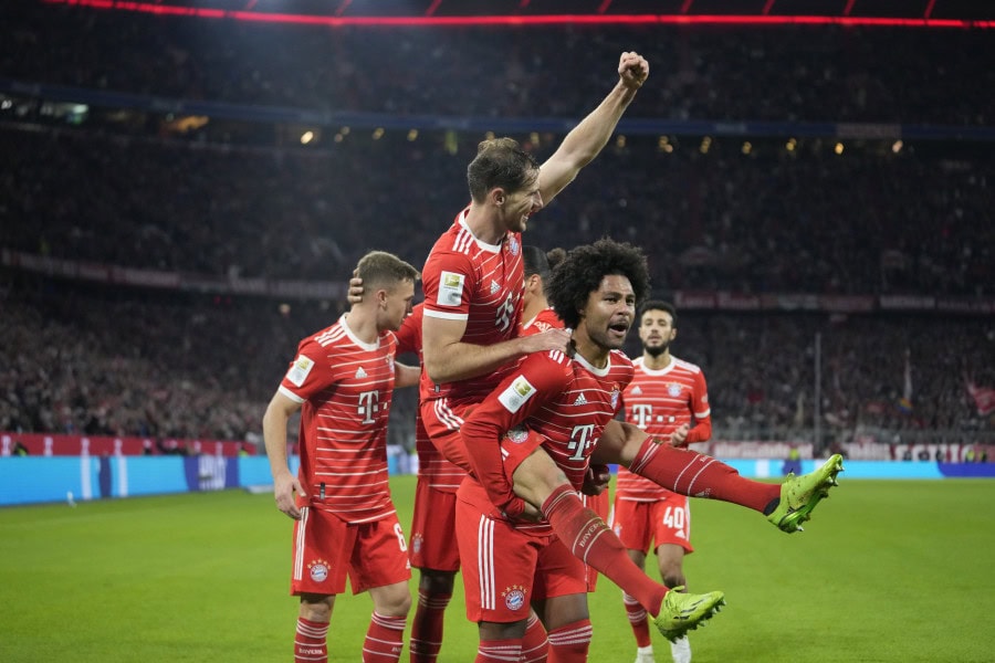 Surging Bayern rollover Werder Bremen