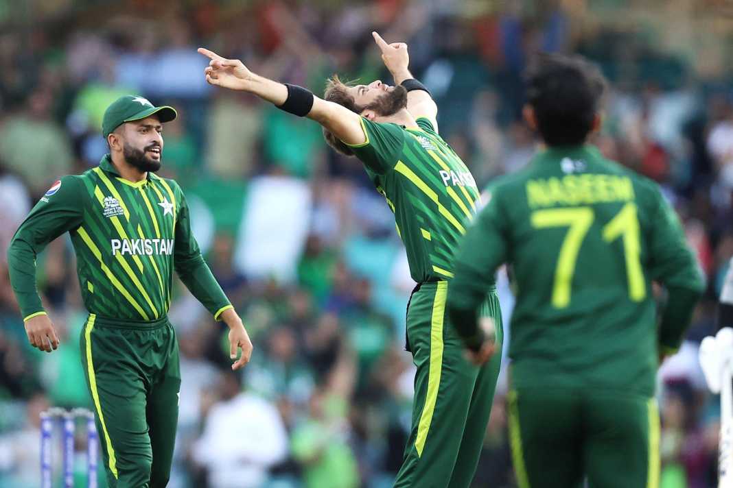 Pakistan beat New Zealand to qualify for the final of ICC T20 World Cup