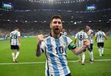 Messi keeps Argentina alive in the World Cup against Mexico