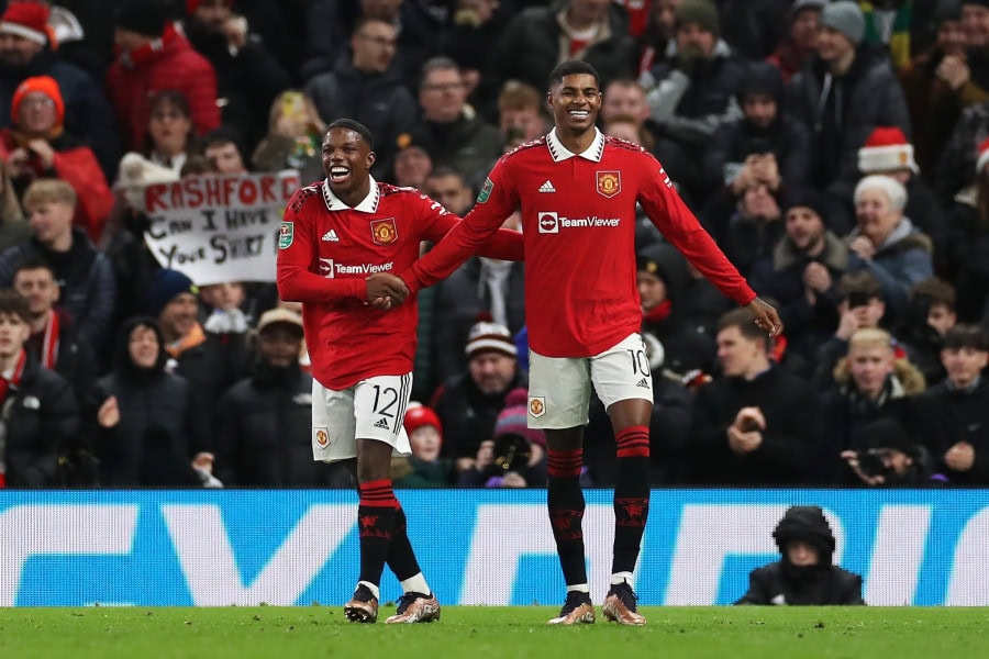 United beat Nottingham, Chelsea ease past Bournemouth in the Premier League