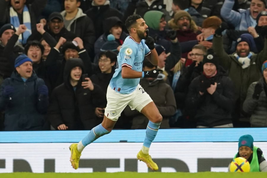 Mahrez scores for Manchester City against Tottenham Hotspur