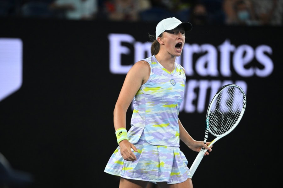 Swiatek begins quest for first Australian Open with a win over Jule Niemeier