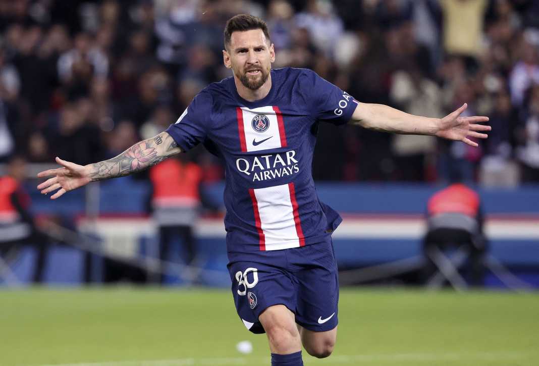 Lionel Messi scores for PSG against Toulouse