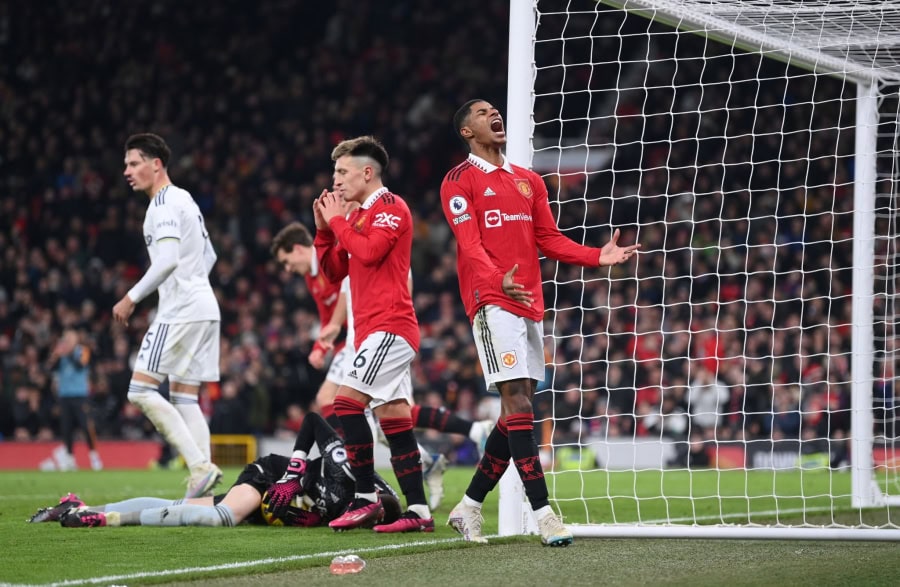 Manchester United players appear frustrated against Leeds United