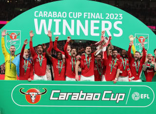 Manchester United celebrate winning the Carabao Cup