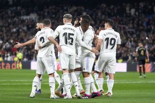 Real Madrid celebrate a vital win over Elche