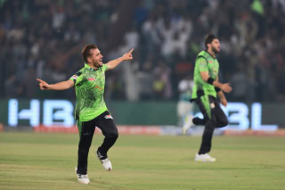 Zaman Khan bowled the final over in PSL 8