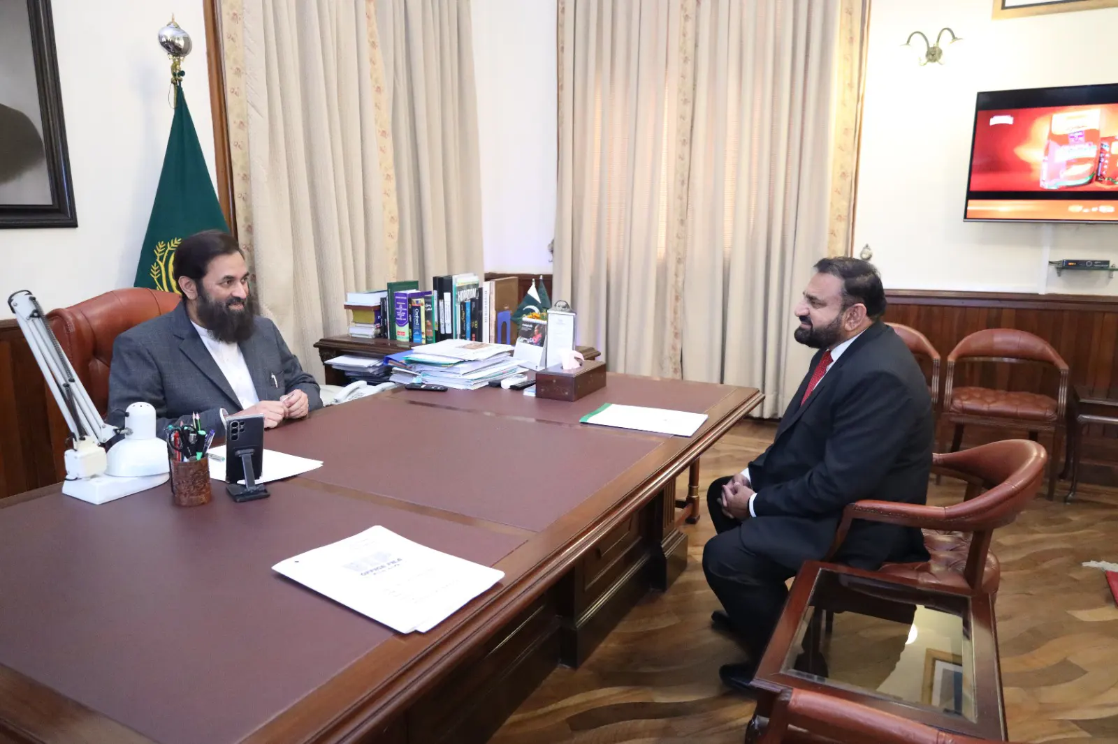 UO VC Dr Sajid Rashid discusses strategic matters with Governor Baligh ...