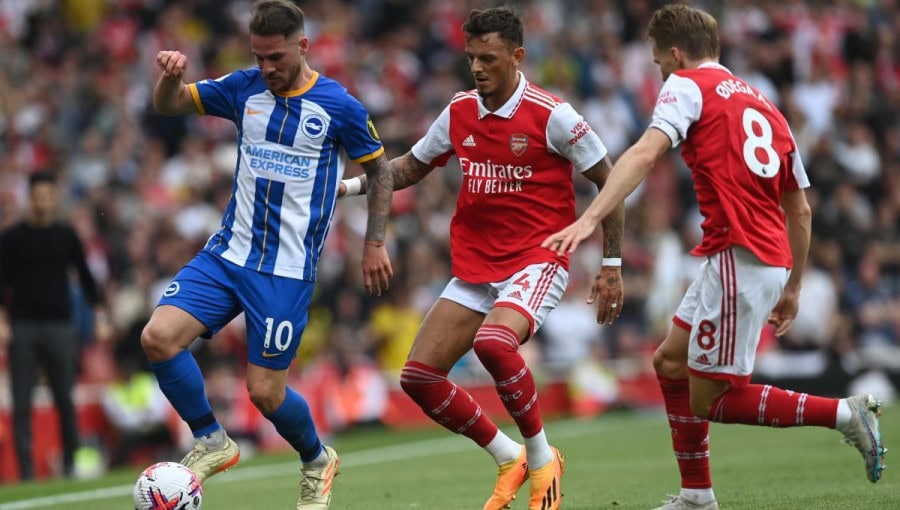 Brighton and Arsenal in action