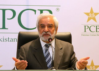 Ehsan Mani during a press conference