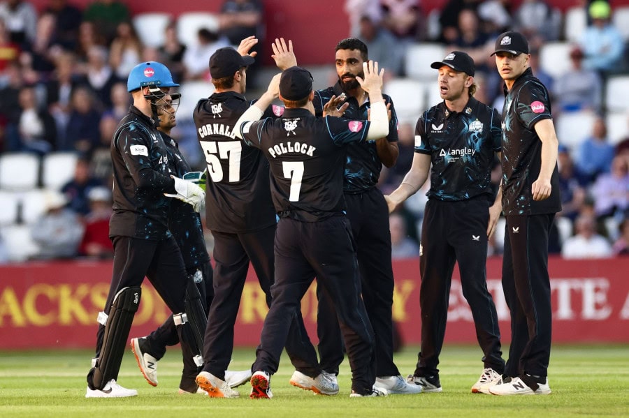 Usama Mir celebrates with Worcestershire Rapids teammates