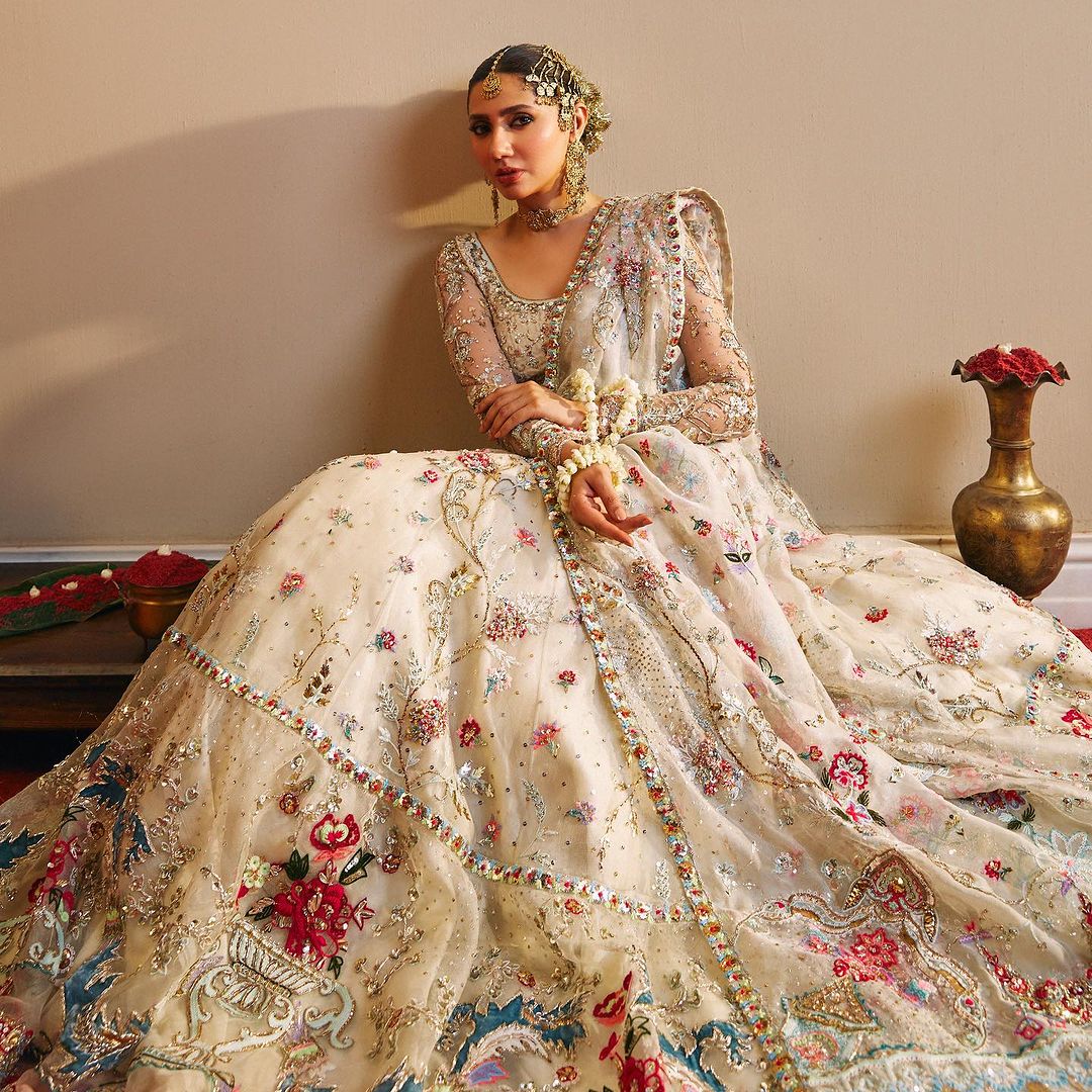 Mahira Khan exudes elegance in bridal avatar for latest fashion film ...
